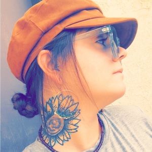 Meet your Posher, Correy